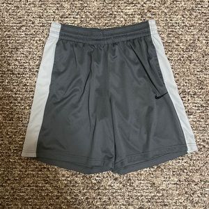 Nike Basketball Shorts Size L